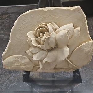 Elegant Cream Floral Relief Sculpture